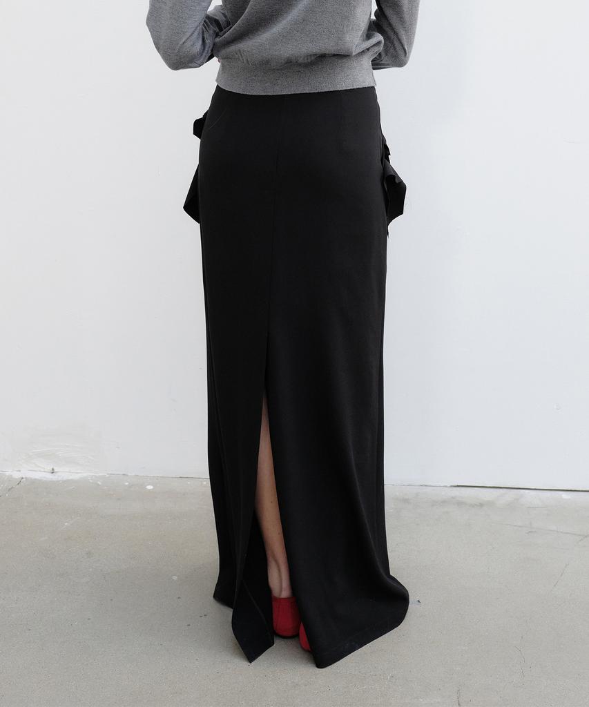 Yunse Ruffle Long Skirt (Black)