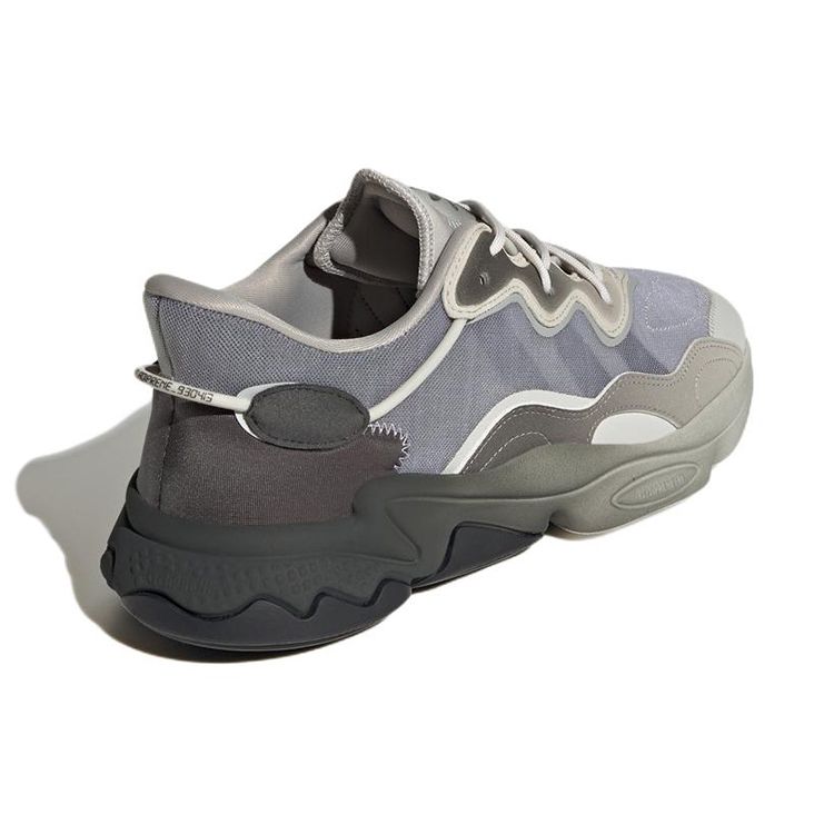 Adidas Originals Ozweego Sport Trend Slip Resistant Durable Low Top Lifestyle Casual Shoes Unisex Casual Shoes Dark-Brown HQ6326