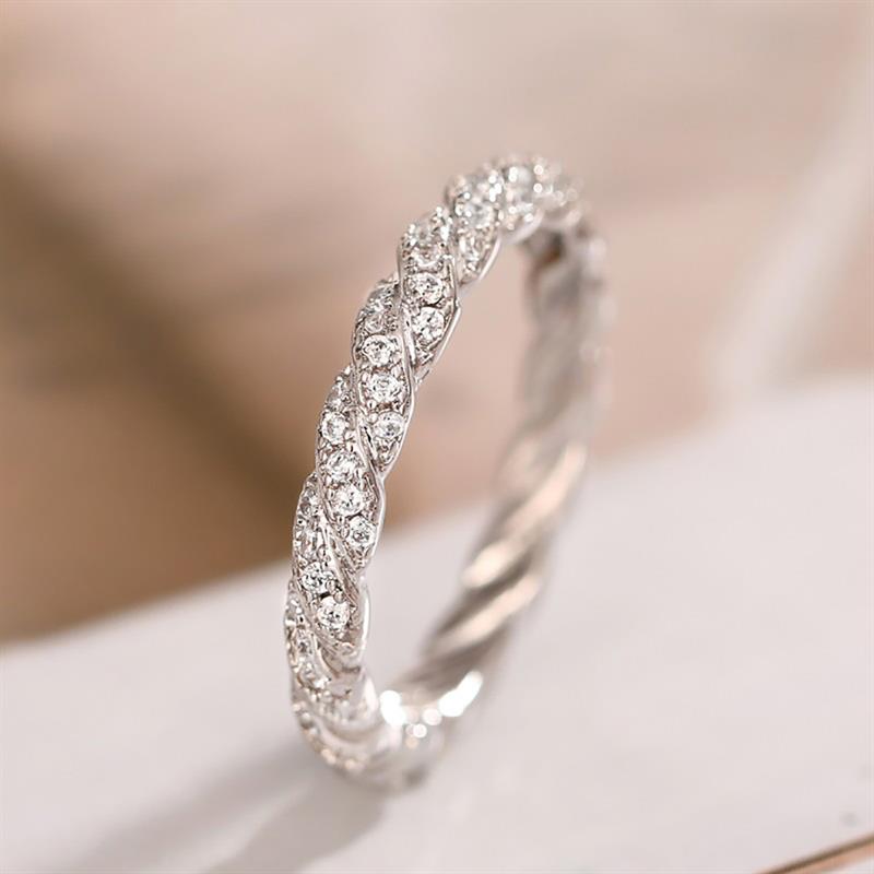 Huitan Minialist Women Ring Twisty Inlaid Shining Cubic Zirconia Charming Wedding Party Versatile Accessories Fashion Jewelry