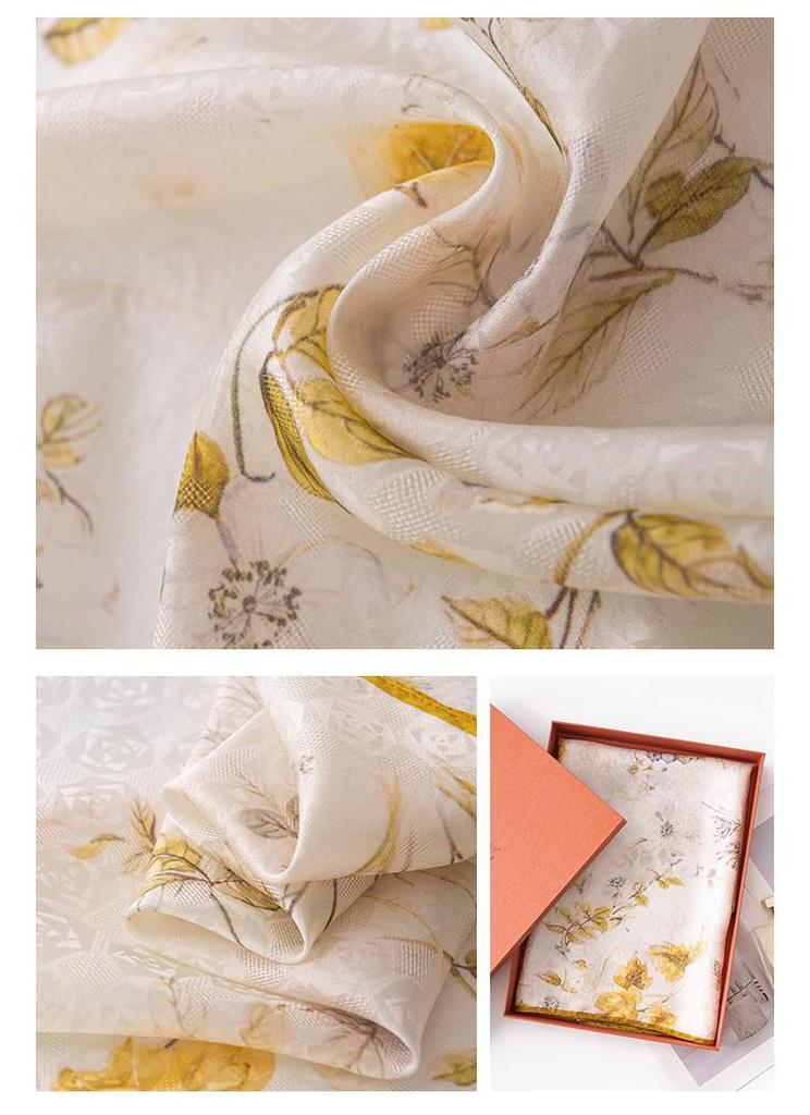 Mulberry Silk Luxury Women's Scarf Gift Box - Elegant Souvenir for Mom and Elders