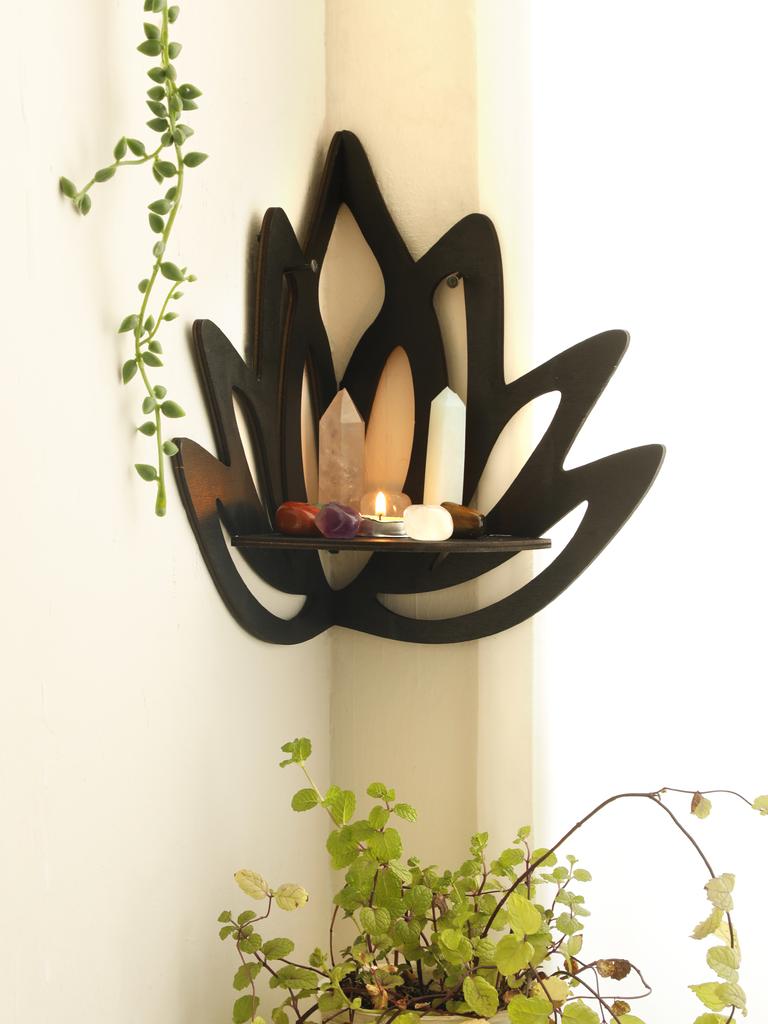 Lotus Corner Shelf Wooden Floating Shelf Boho Home Decoration Wall Shelves Display Stand Room Decors Aesthetic Crystal Holder