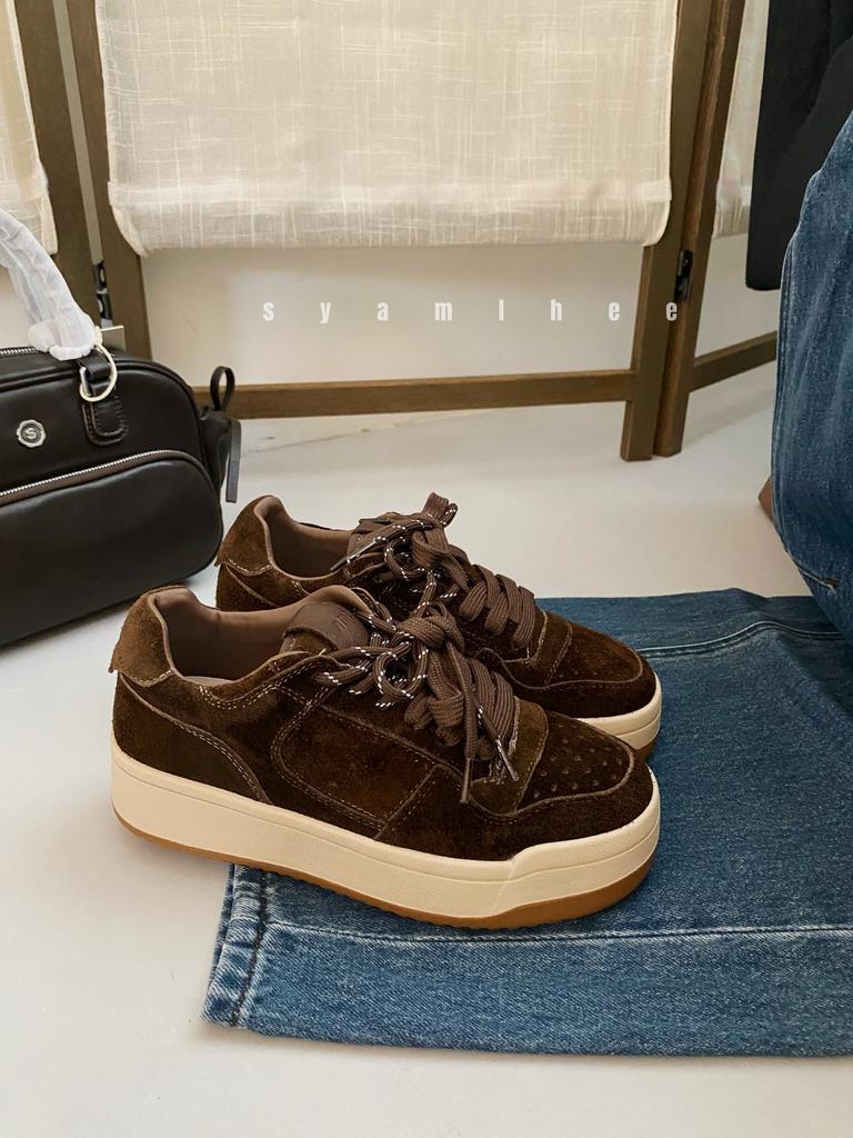 2025 New Leather Thick-soled Retro German Training Shoes Women's Flat-soled Versatile Casual Fashion Comfortable Sports and Leisure Board Shoes