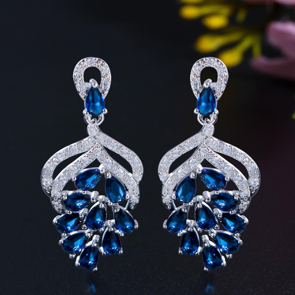 Cercei cu picătură cu zirconiu, în formă de floare de struguri CMM, verde smarald