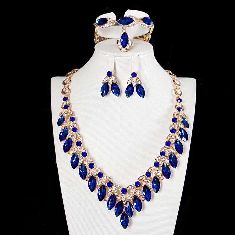 Edelstenskjede Øredobber Firedelt Kjole Bankett Temperament Dame Overdrevne Smykker