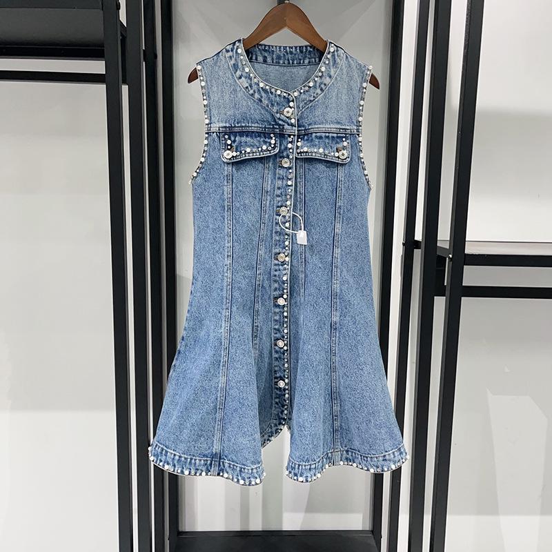 

French Niche 2026 Early Spring High-Waisted Ruffled V-Neck Sequin-Trimmed Denim Jacket Dress 26036 L