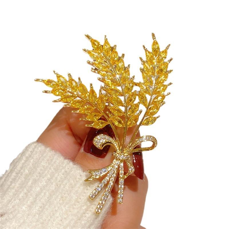 Spilla di Lusso Super Bella Spiga di Grano Dorata Spilla Spilla Femminilità Giallo Bouquet Abito Cappotto Spilla Fibbia