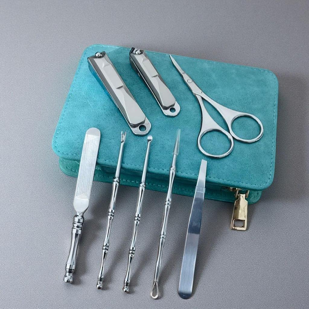 High-Quality Anti-Splash Nail Clipper and Ear Pick Set for Home Use