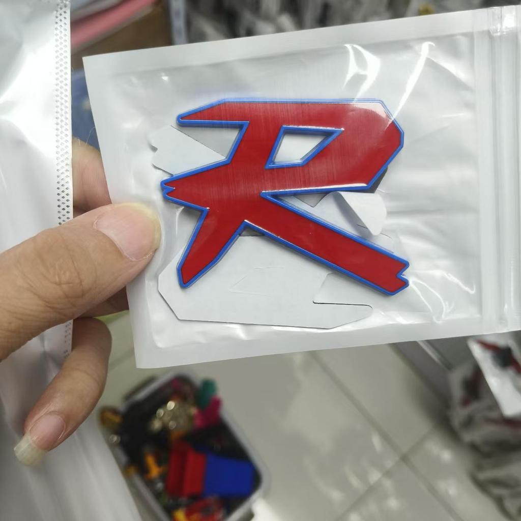 Personalized R metal three-dimensional car logo, blue and silver color scheme modified car sticker, rear side fender decorative sticker
