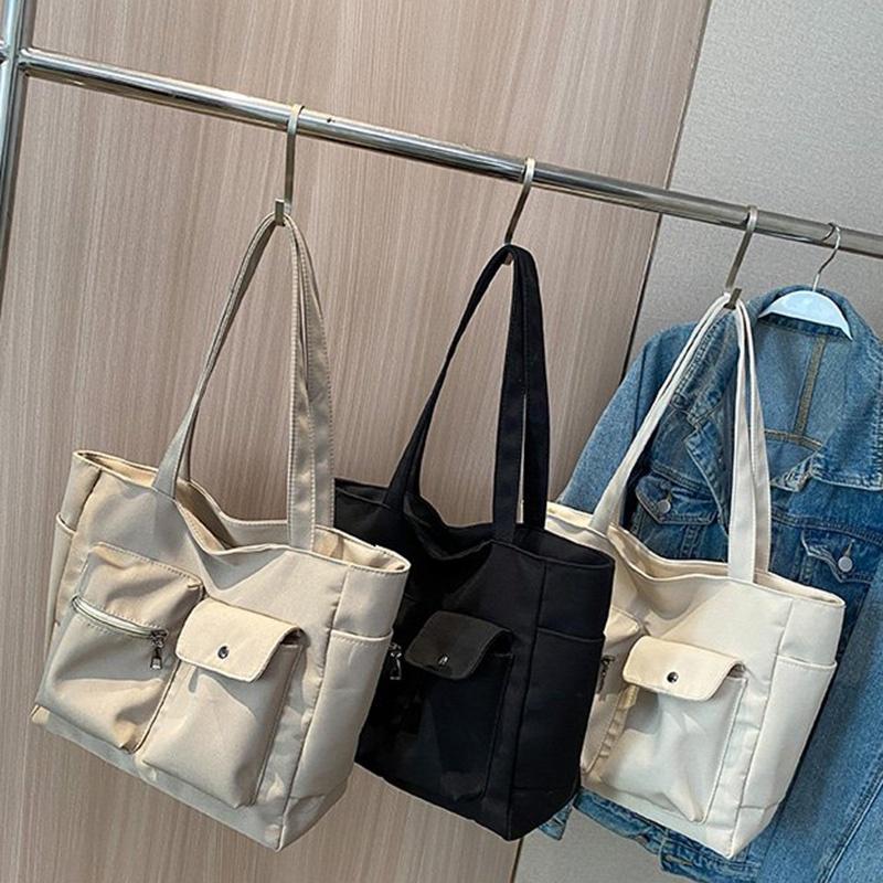 IELGY Versatile Casual Multi-pocket Daily Shoulder Bag Women