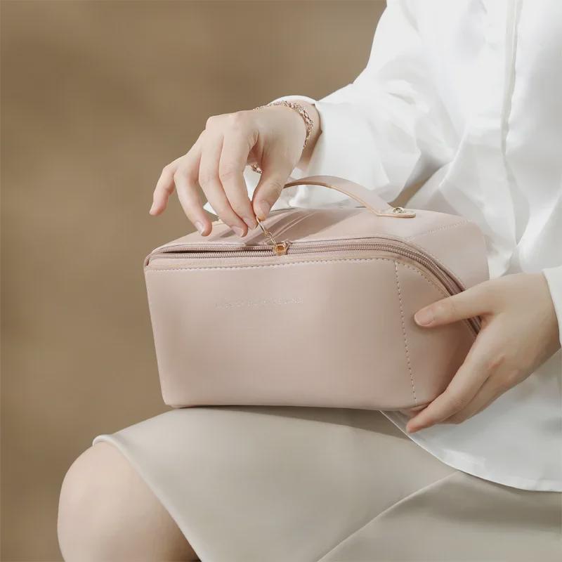 PU Leather Large-Capacity Women's Cosmetic Bag - Portable High-End Travel Wash Bag