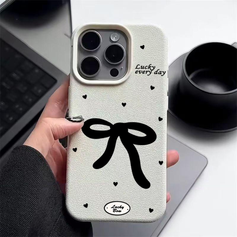 

Черный бант с принтом сердец любви мягкий матовый чехол для iPhone 16 Pro Max 15 Pro 14 13 12 11 TPU кожа текстура ударопрочный тонкий чехол для телефона iPhone 11 бежевый/белый