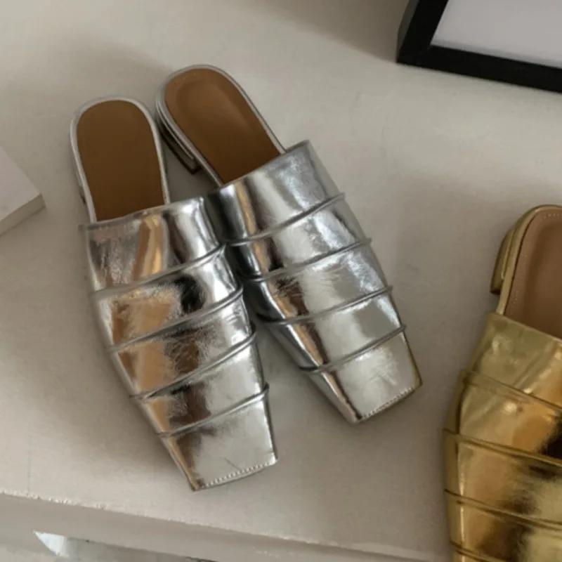 Fashion Women Casual Slippers 2025 New Summer Comfort Shoes Women Home Outdoor Daily Sandals Lightweight Designer Slippers Slides Women