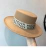 New Fedoras Women's Hat Flat Top Cap French Elegant Straw Hat Fedora Pearl Chain Hat Travel Beach Hat Panama Wide Brim Hat