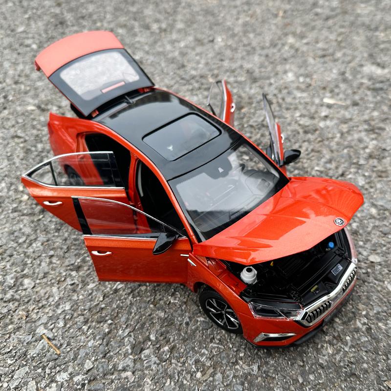 Msdf2 1:18 SKODA Octavia PRO Alloy Car Model Diecast Metal Toy Vehicles Car Model High Simulation Collection Childrens Gift Decoration