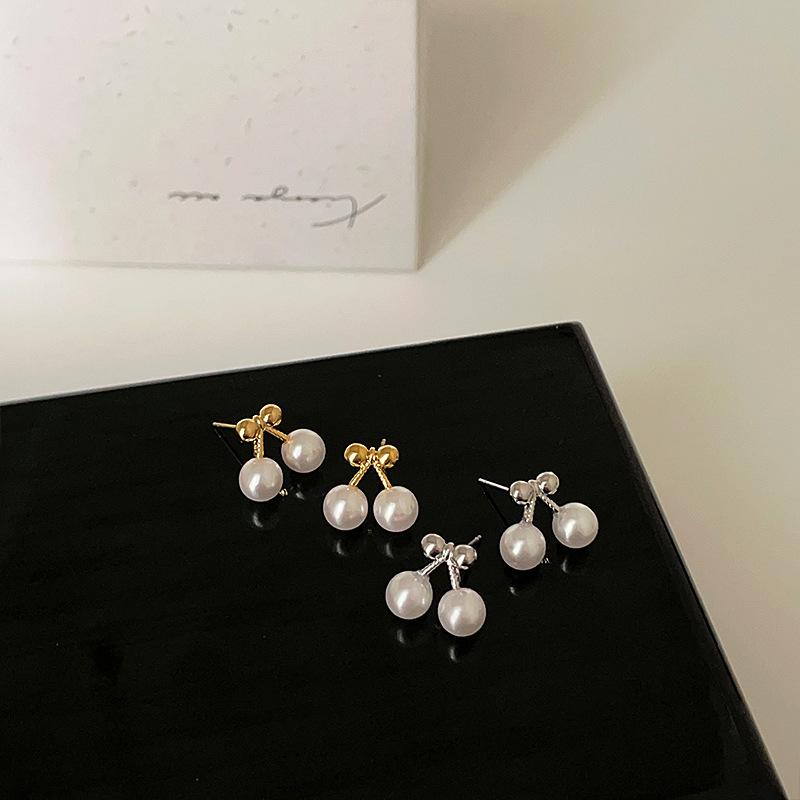 Small Exquisite Cherry Pearl Metal Stud Earrings Female Niche Personality Simple Temperament Fashion Versatile Earrings Earrings