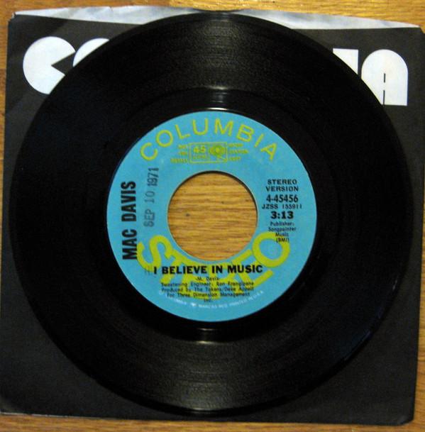 

7inch Record MAC DAVIS - I Believe In Music 445456PROMO Columbia 1972 US Rock Used