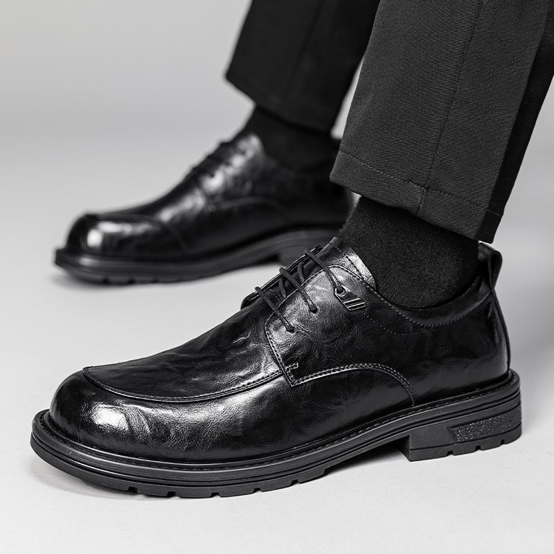 2024 Herren Plateau Leder Oxford Formelle Lederschuhe Herren Mode Trend Handgefertigte Herren Mokassins Lässige Herren Hot Sale Schuhe