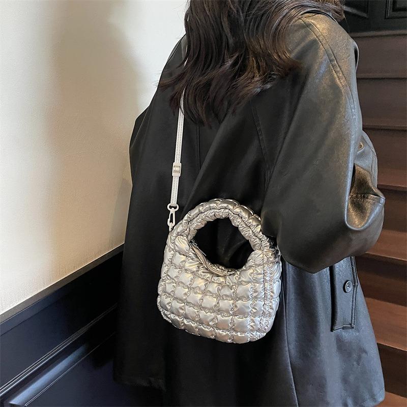Cotton bag women's summer new fashion niche design messenger bag portable plaid dumpling bag