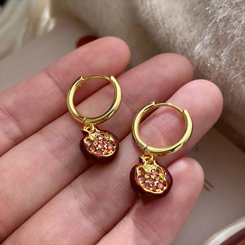 

2025 Новое Модное Ожерелье с Подвеской в виде Красного Граната для Женщин Милое Симпатичное Фруктовое Ожерелье Цепочка на Ключицу Шарм Серьги Чокер Циркон Подарок