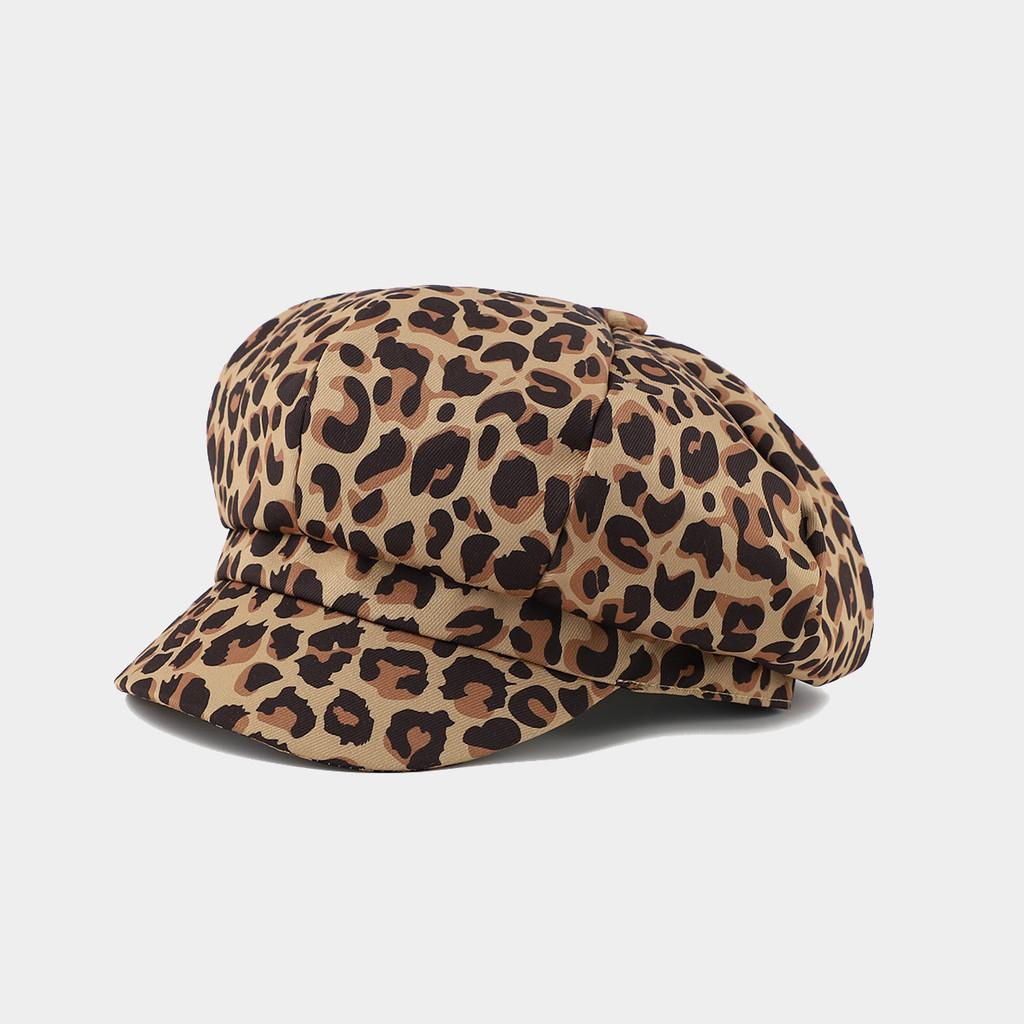 Retro Cotton Eightpanel Cap With Windproof Design For Casual Urban Wear