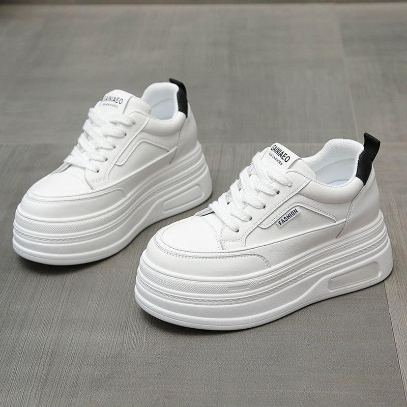 

Маленькие универсальные супер огонь маффины подошва повседневные кеды женские весна и осень 2025 новые супер толстая подошва увеличивающие рост маленькие белые туфли 40 чёрный