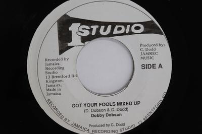 7inch Record DOBBY DOBSON / BIG JOE T. - Got Your Fools Mixed Up / Scream NONE STUDIO ONE Jamaica Reggae, Ska & Dub Used