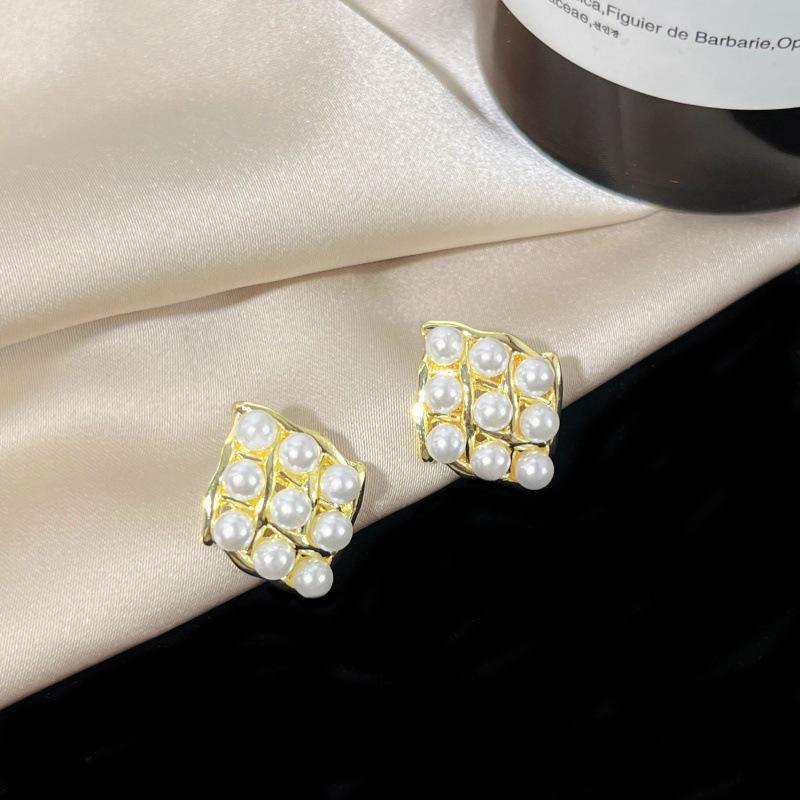 925 Silver Needle Temperament High-end Full Diamond Pearl Earrings Women's ins Wind Geometric Earrings Korean Light Luxury Earrings
