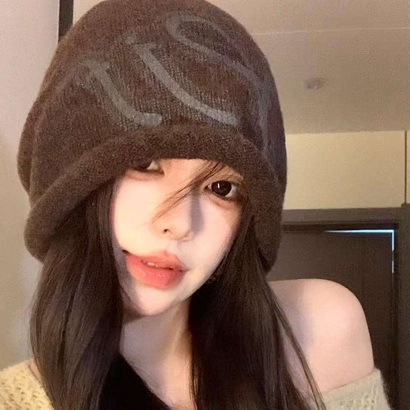Autumn and winter knitted versatile big head circumference showing face small pile hat woman