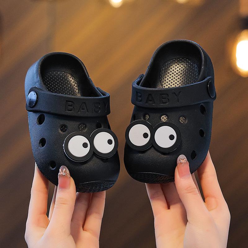 2026 Bestselling Unisex Kids Clogs: Soft, Non-slip, Closed-toe Sandals for Home & Outdoor Use