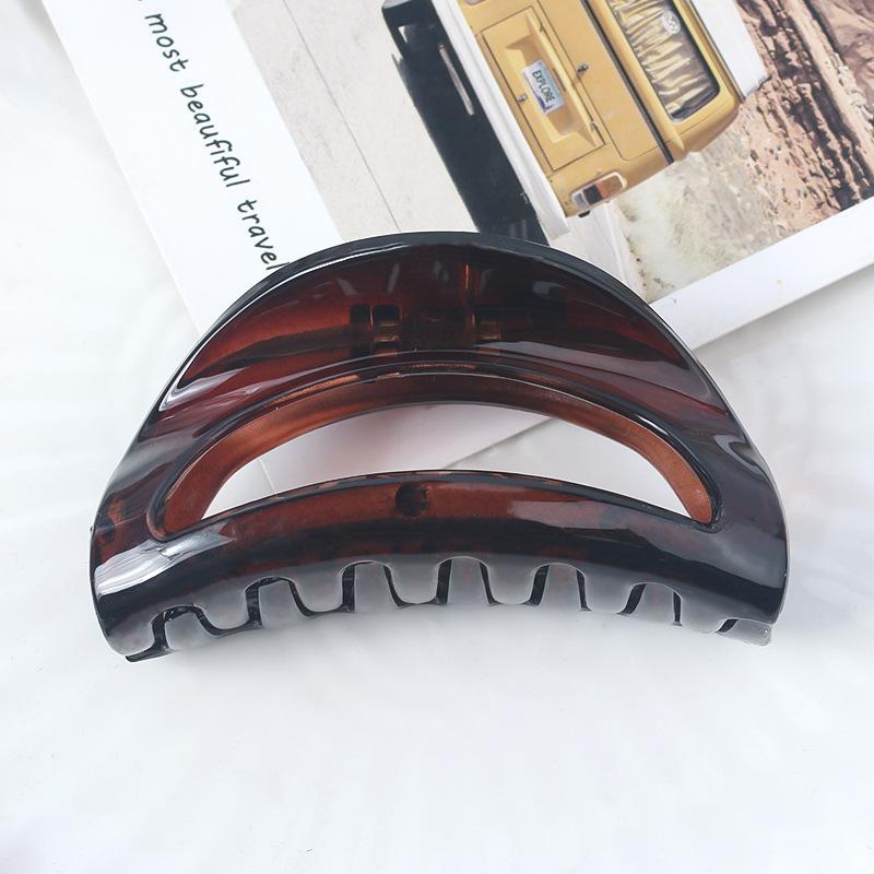 French Style Hair Claw Clips for Women Retro Leopard Print Hair Clip Hairpins Elegant Shark Clip Barrettes Crab Clamp Headwear