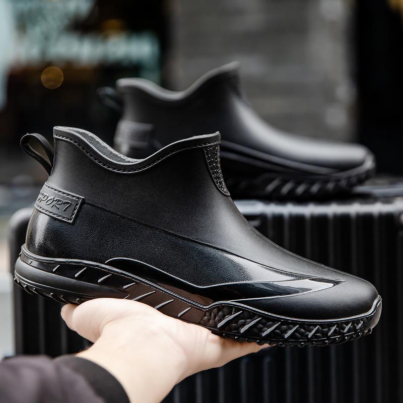 

Сапоги-дождевики короткие мужские износостойкие туфли для морской рыбалки мужские флисовые резиновые ботинки водонепроницаемые резиновые сапоги мужские зимние ботинки для выхода 40 [Add cotton and shoot two sizes larger]