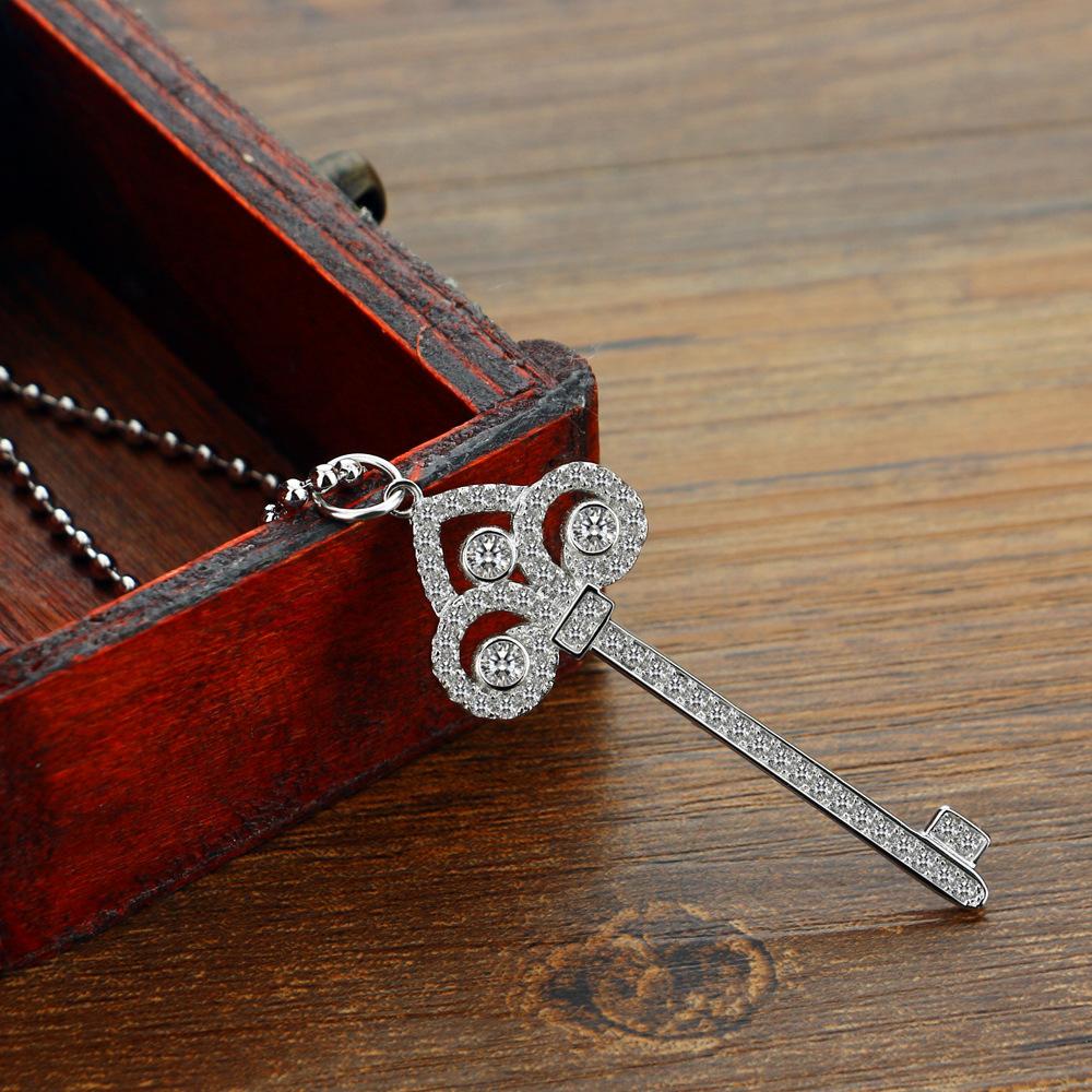 Platinum Plated Necklace Classic Key Sweater Chain Women'S Long Chain Pendant Heart Crown Key Sweater Chain