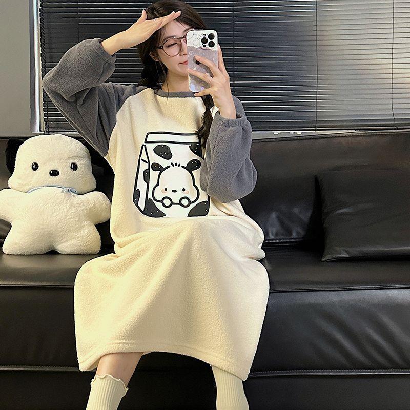 A Bao Xi Women s Plus Size Flannel Cartoon Nightgown - Winter Long Sleeve Pajamas One Size (Recommended for 80-140 Jin)