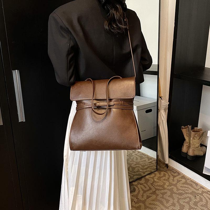 Bag Women's 2025 New Contrast Color Retro Suede Belt Buckle One Shoulder Underarm Bag Portable Messenger Bag