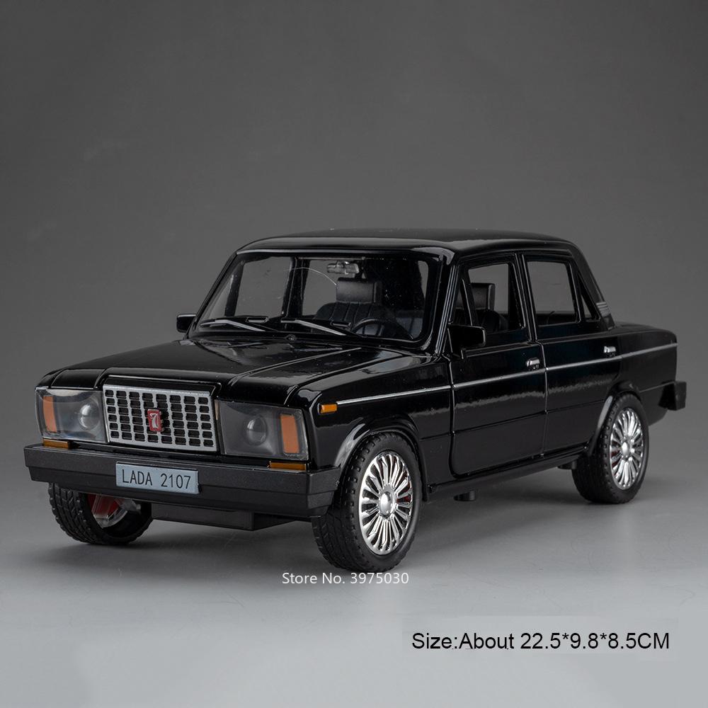 

1:18 Russian LADA 2107 Model Car Alloy Diecast Toy 6 Doors Opened Pull Back Light Sound Miniature Vehicle Perfect Gifts for Boys чёрный