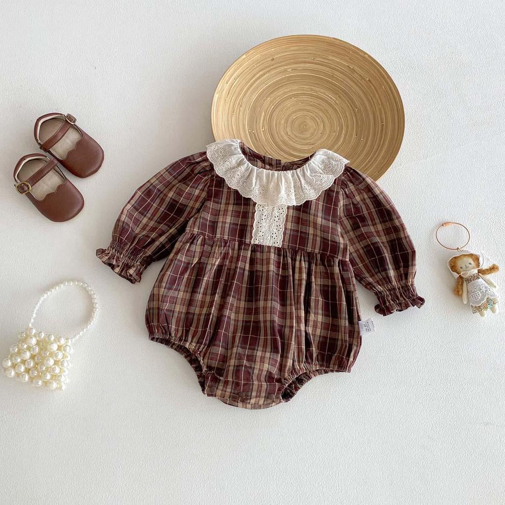 Autumn Retro Plaid Romper with Lace Collar for Baby Girls, Outdoor Crawling Suit