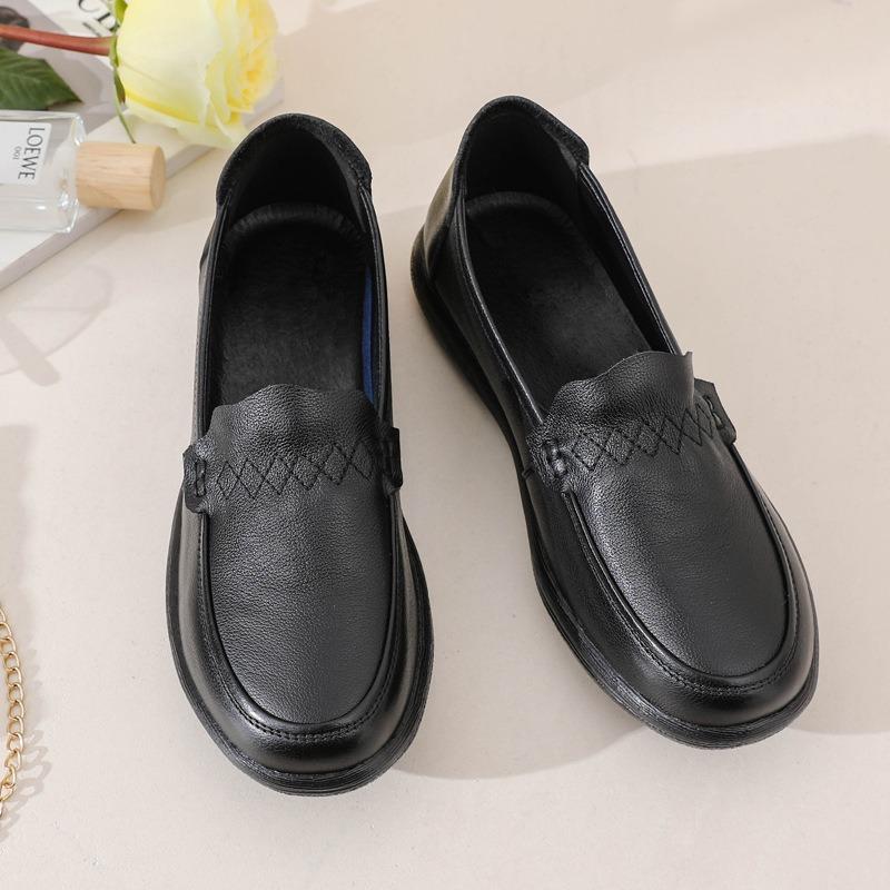 New retro leather women's shoes spring and autumn middle-aged cow tendon sole mother shoes soft sole casual elderly single shoes women