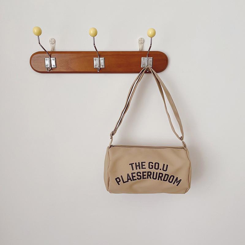 Modern Fashionable Kids Canvas Bag Cool Boys Letter Print Slouchy Crossbody 5l Capacity