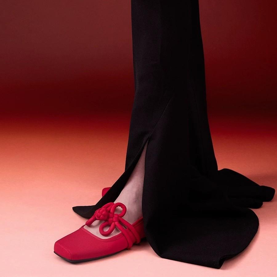 Leather Satin Flat Bottom Shallow Mouth Square Head Single Shoes Women's Spring 2025 Chinese Knot Red Mary Jane Ballet Shoes