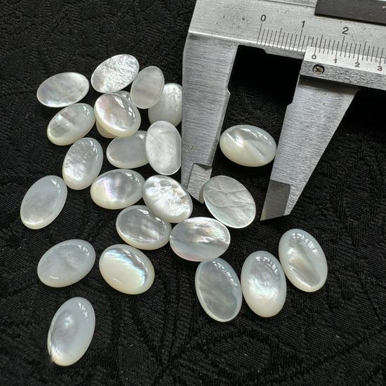 High-End Oval White Butterfly Shell Ring Accessory