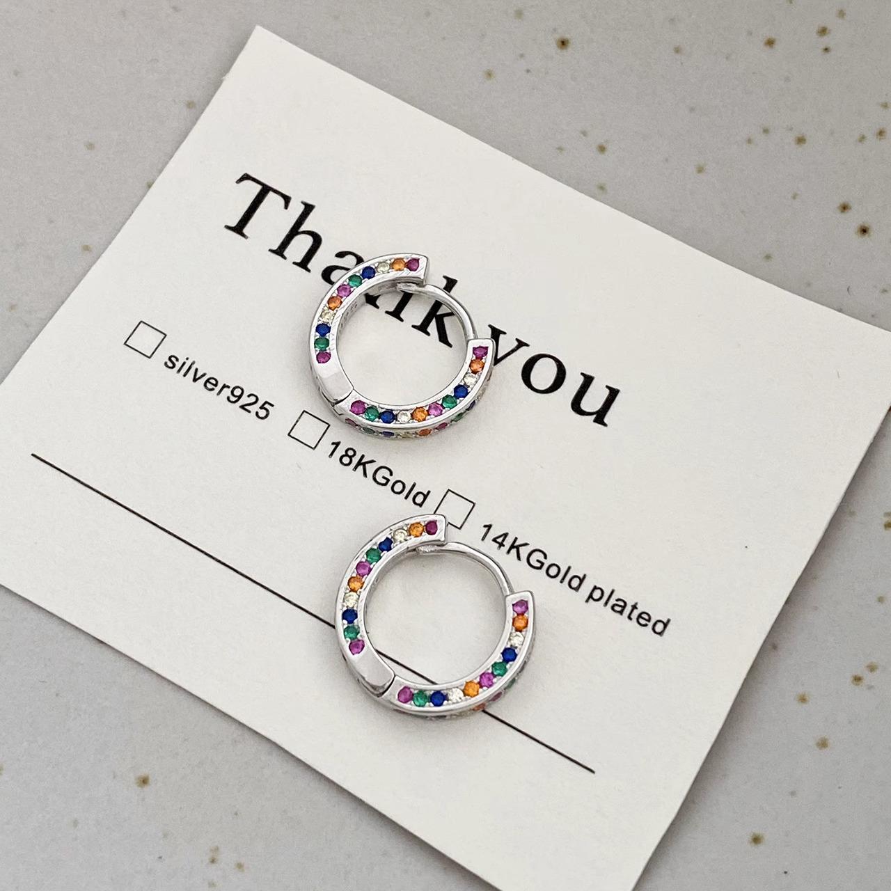 

Изысканные красочные серьги-кольца с цирконами: Уникальные, Высококлассные, Минималистичные Каффы для Мужчин и Женщин