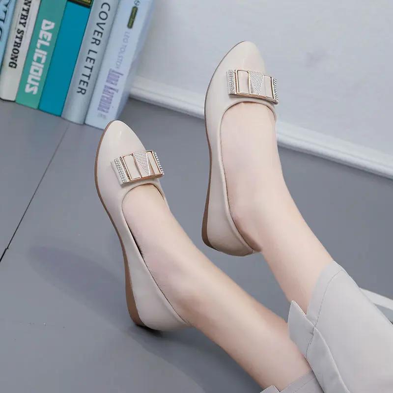 Fashion Black Moccasins Woman Flats Formal Metal Buckle Slip-on Single Shoe Comfortable and Elegant Wholesale Lastest 39 Shoes for Women