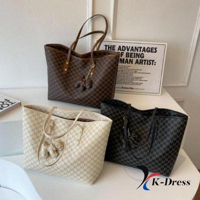 High Capacity Leather Daily Simple High-Quality Shoulder Bag + Leather Keyring