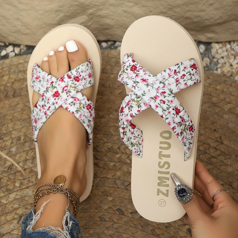 New large-size flip-flops women's summer outer wear seaside vacation casual cool slippers thick bottom non-slip