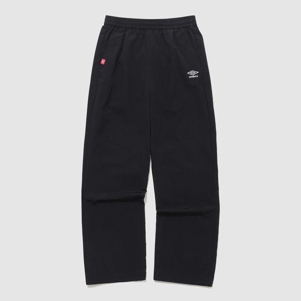 UMBRO Classic Woven Straight Pants Black (Uq323Cpt93)