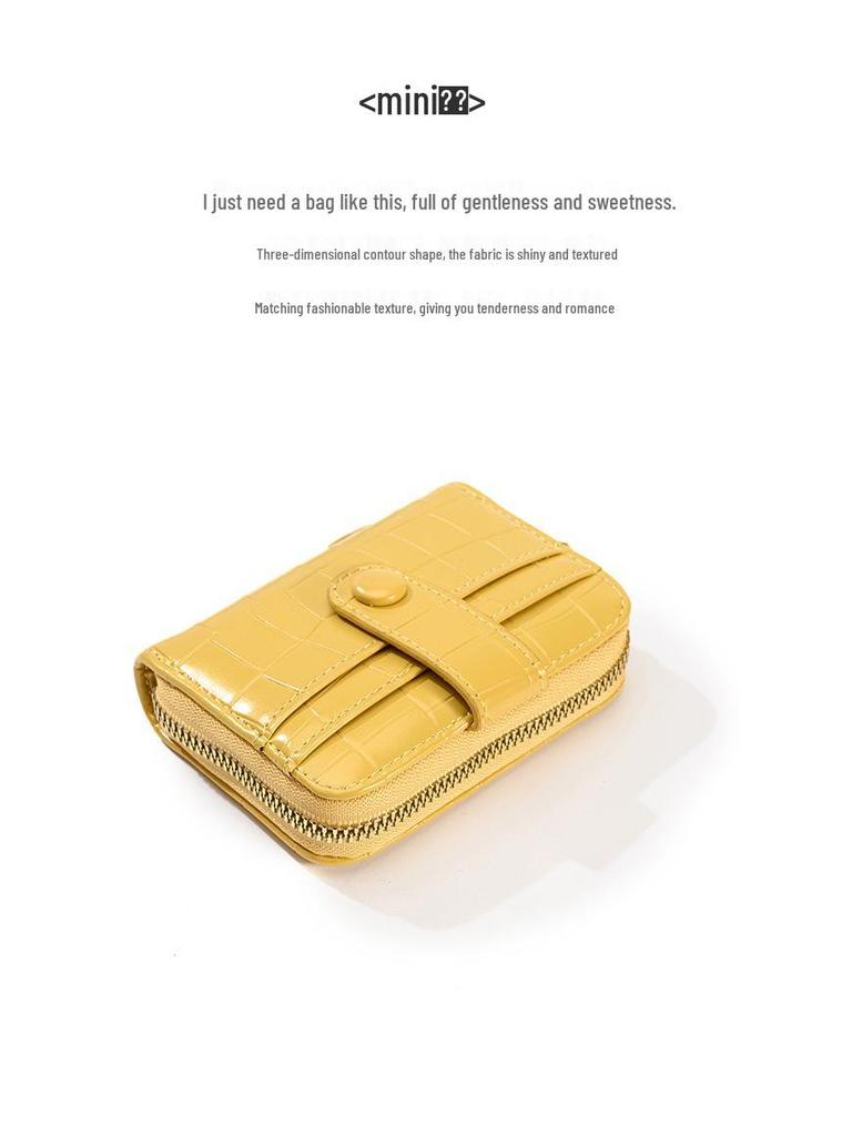 2024 Women's Crocodile Pattern Card Holder: Compact Accordion Wallet with Multi-Card Slots and Zipper