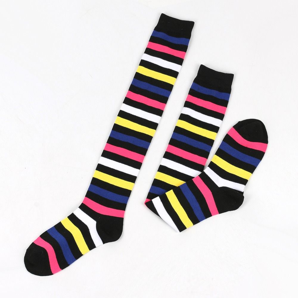Overknee-Strümpfe mit Regenbogenstreifen, süße Kniestrümpfe, lange Socken mit Streifen, Modenschau