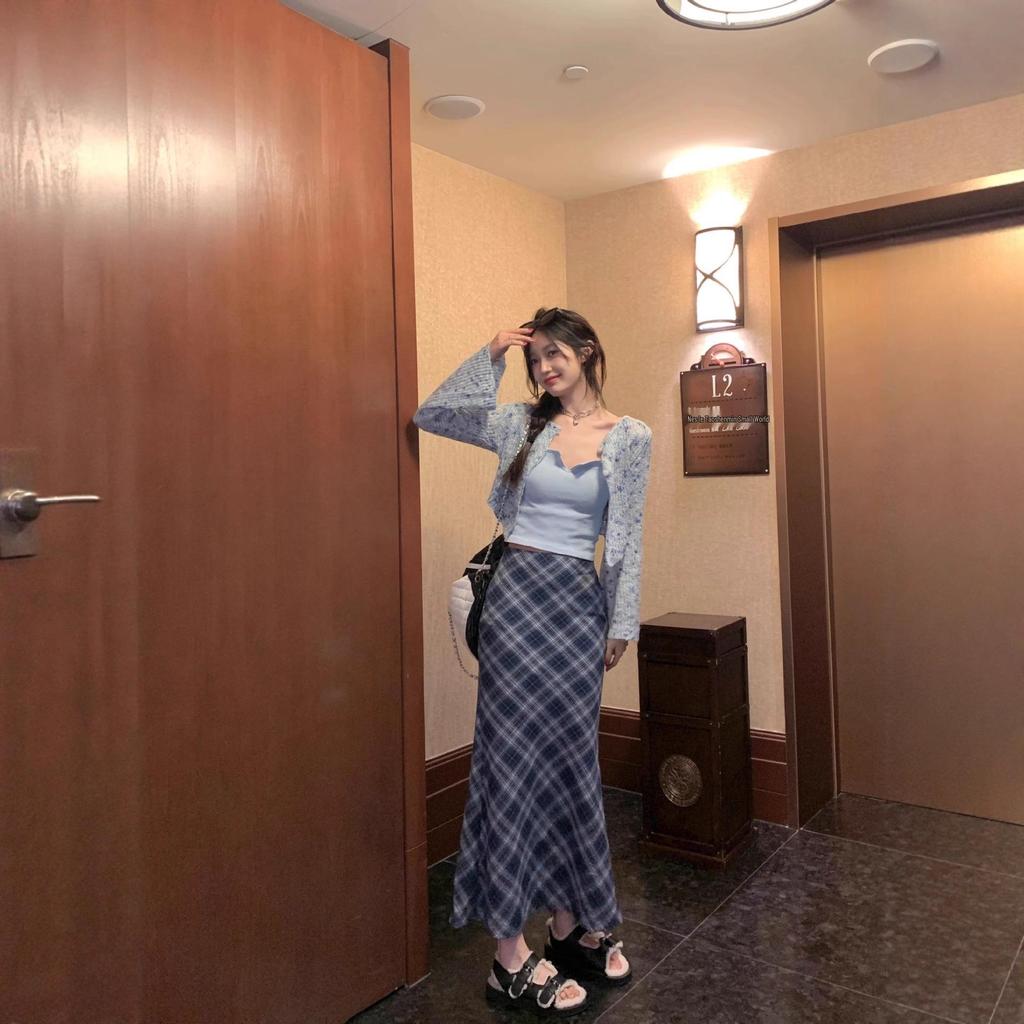 Women's Retro Blue Plaid High-Waist Fishtail Skirt – Korean Style, Slimming Mid-Length, Versatile for Autumn