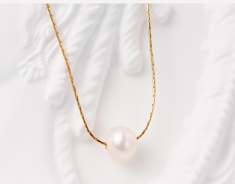 Elegant Pearl Gold-Plated Titanium Necklace - Durable, Versatile, Stylish Clavicle Chain