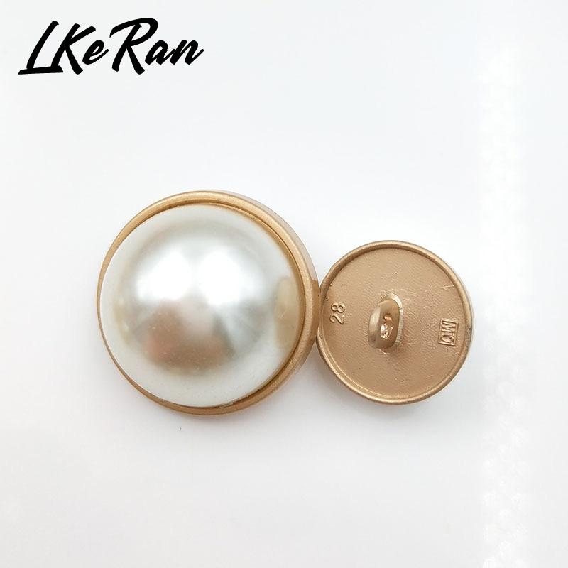 LKeRan Bottoni in Finta Perla Bianca 100% Antigraffio Gambo in Lega di Zinco Dorato Bottone da Cucito per Abbigliamento Accessori Decorativi Fai-da-te per Abbigliamento